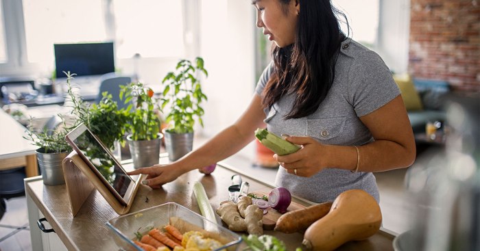 What dietary changes benefit women's health the most?