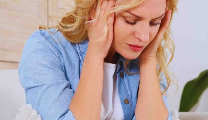 What are the signs of hormonal imbalance in women?